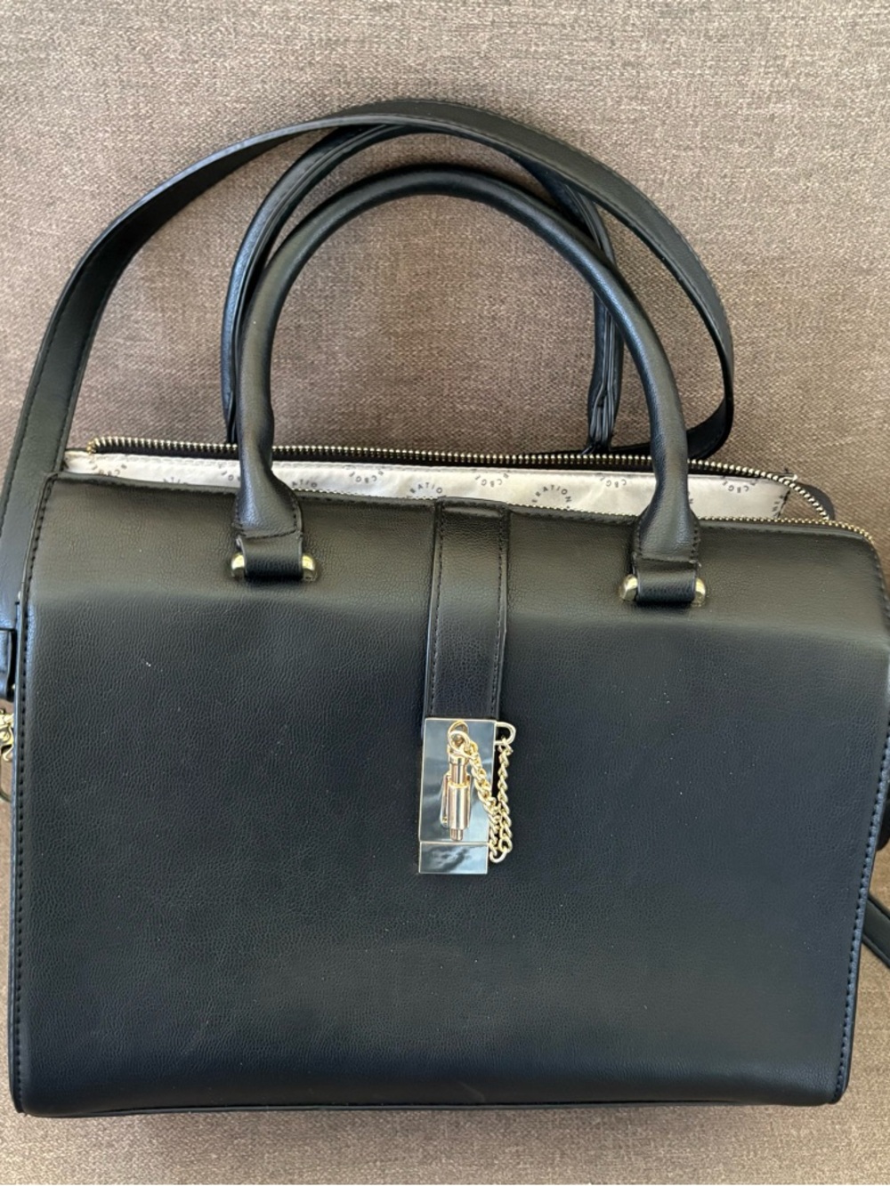BCBG Black Leather Handbag with Gold Accent.  Removable shoulder strap INV25/516